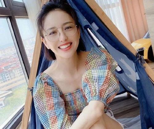 爆料新疆女星视频大全集,揭秘明星幕后生活瞬间  第2张